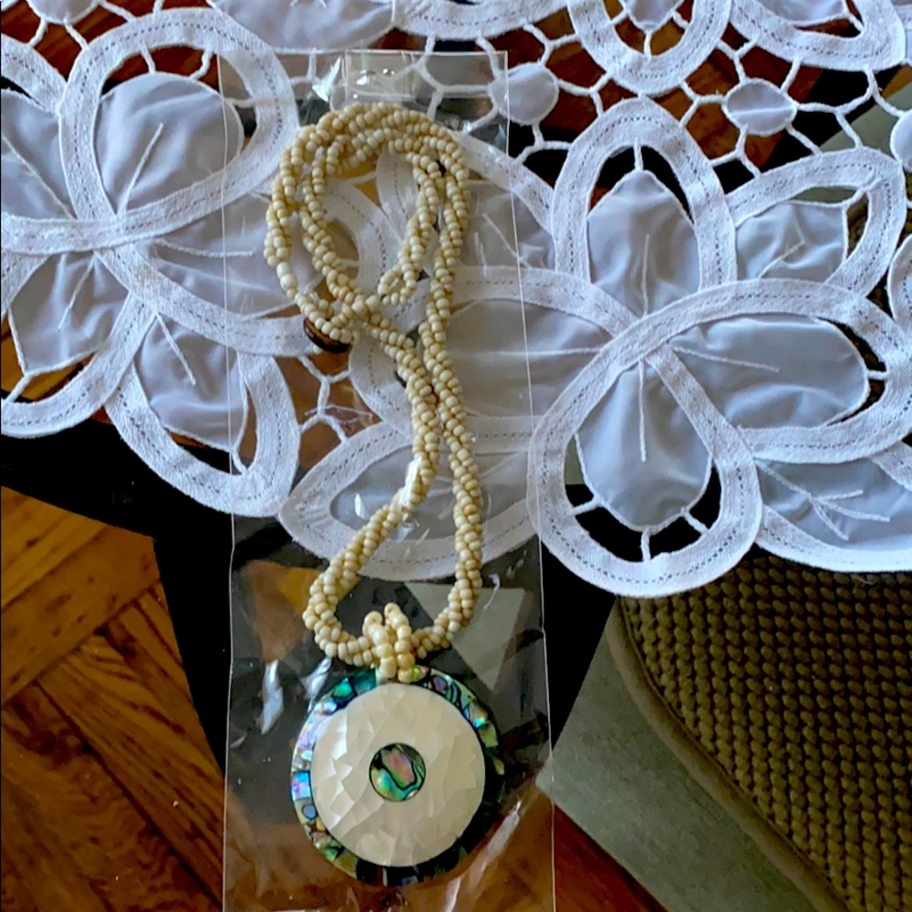 Mother of the pearls necklace